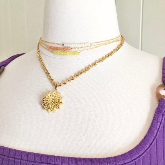 18kt Gold Filled Jade Bar Necklace - Picture 3 of 6